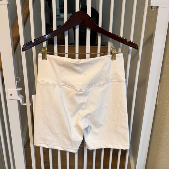 Elation Ultra High Rise 7" Short - Picture 3 of 4